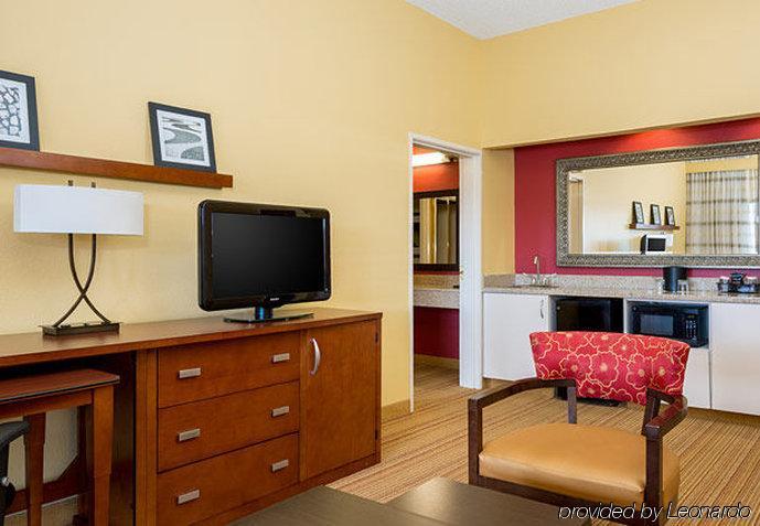 Courtyard By Marriott Monroe Airport Hotell Eksteriør bilde