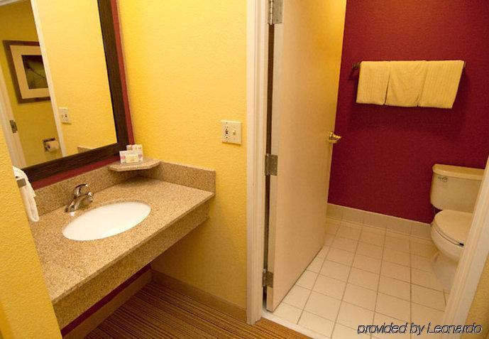 Courtyard By Marriott Monroe Airport Hotell Rom bilde